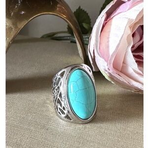 Turquoise oval stone fashion ring